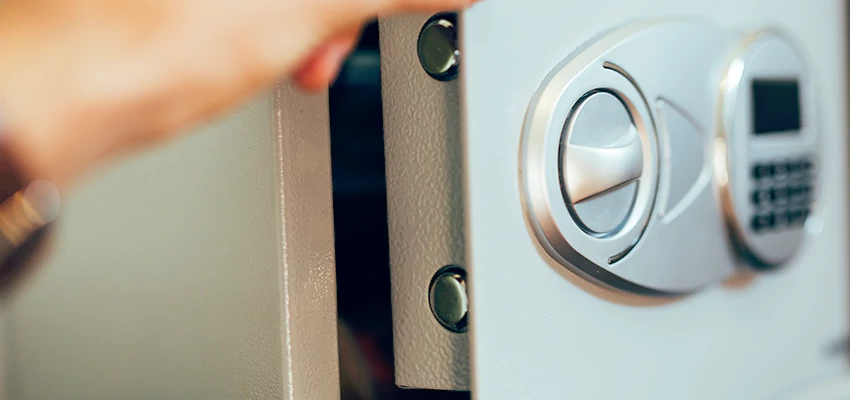 Fingerprint Safe Openers in Gold River, CA