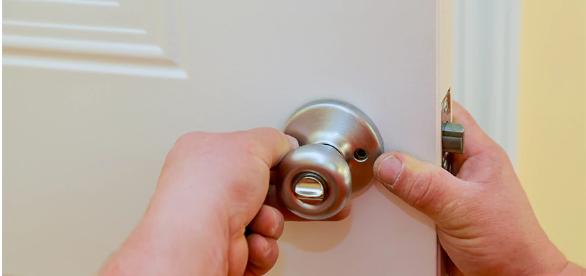 After-hours Locksmith For Lock And Key Installation in Gold River, CA